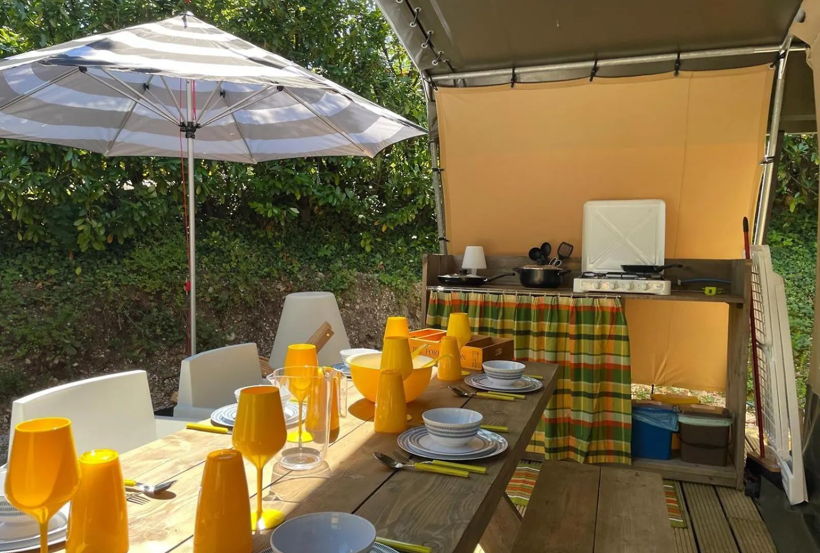 Lodge Holidays - Camping Gajole Arsie Luxury tent